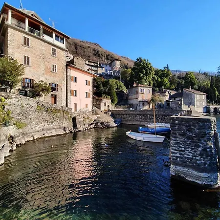 Snug In With Balcony Or Terrace Apartment Dervio