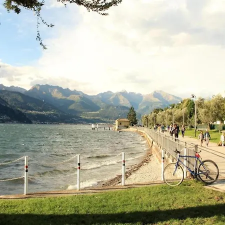 Snug In With Balcony Or Terrace * Dervio