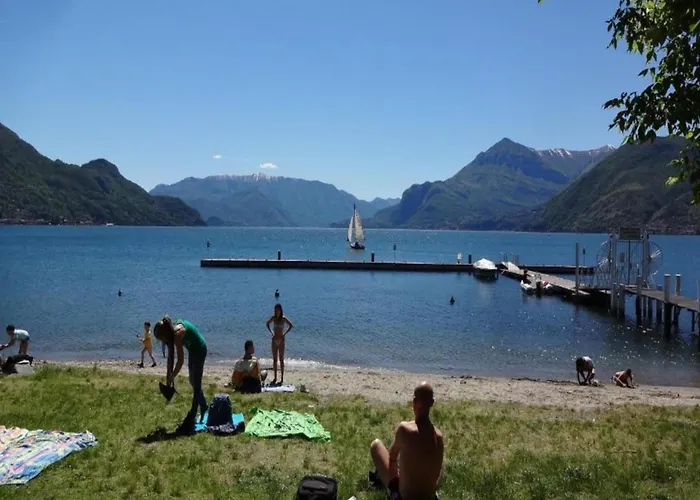 Lägenhet Snug In With Balcony Or Terrace Dervio