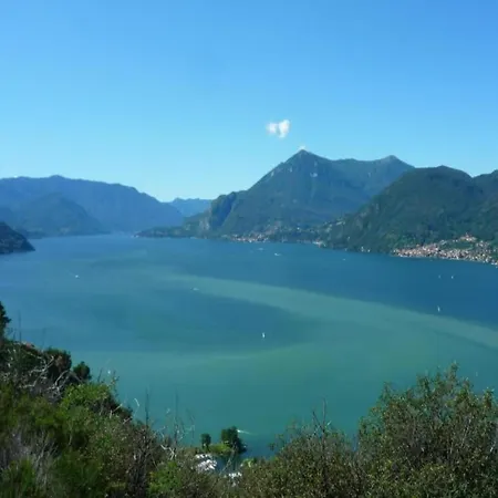 Snug In With Balcony Or Terrace * Ντέρβιο