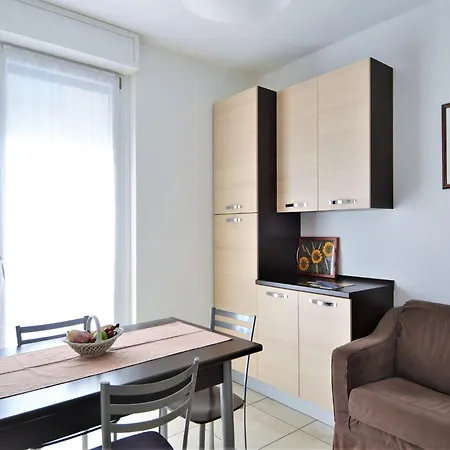 Snug In With Balcony Or Terrace Διαμέρισμα Ντέρβιο