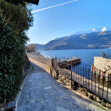 דירה Snug In With Balcony Or Terrace