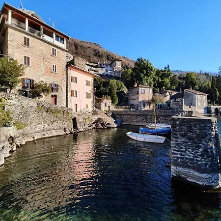 Snug In With Balcony Or Terrace *