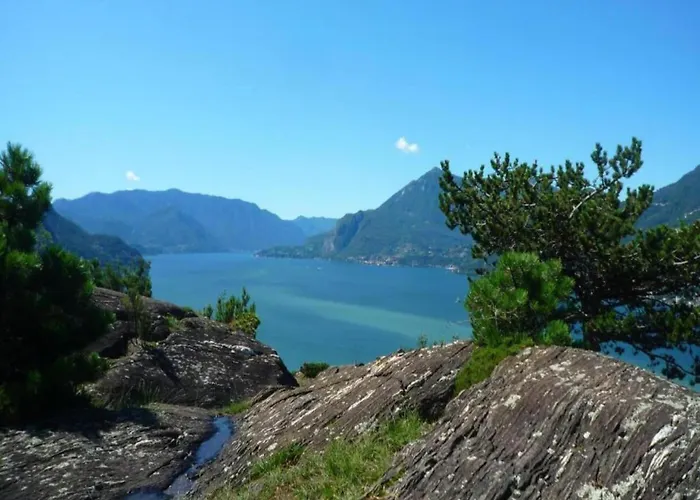 Snug In With Balcony Or Terrace 아파트 *