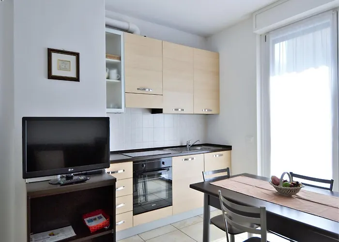 아파트 Snug In With Balcony Or Terrace *