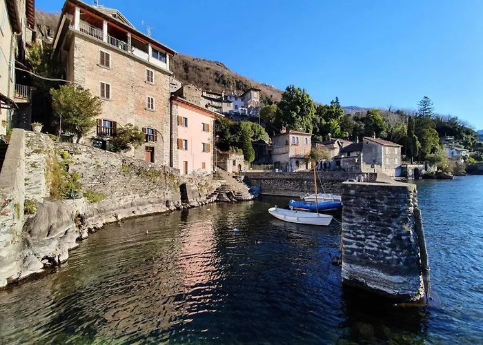 Snug In With Balcony Or Terrace *