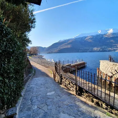 Snug In With Balcony Or Terrace Apartment *