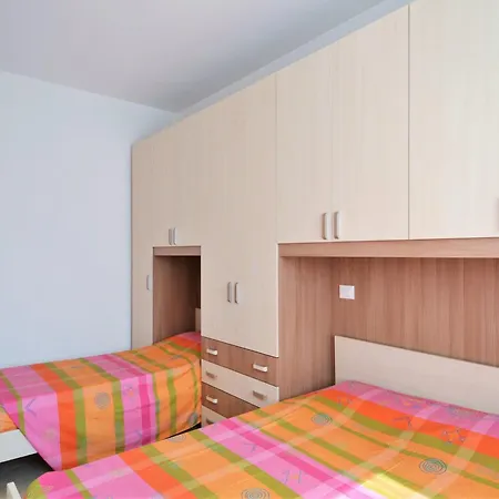 Snug In With Balcony Or Terrace * Dervio