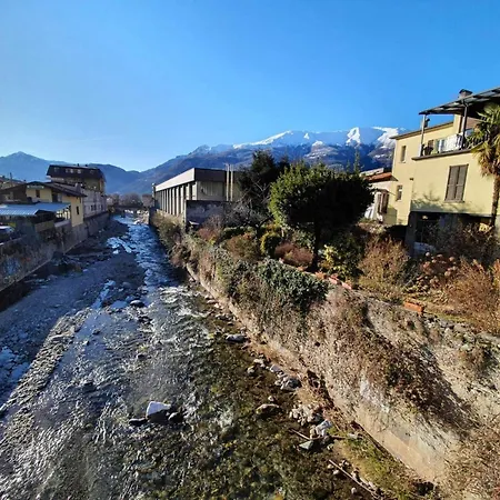 Snug In With Balcony Or Terrace Apartment Dervio