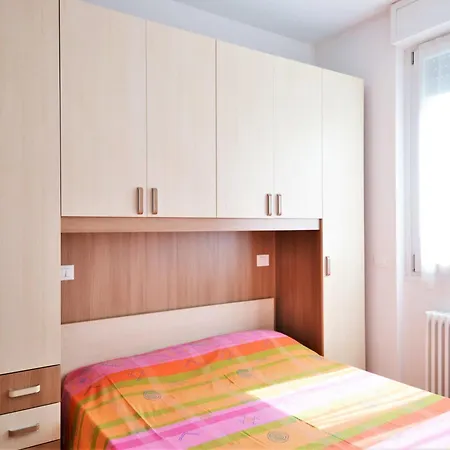 Apartment Snug In With Balcony Or Terrace